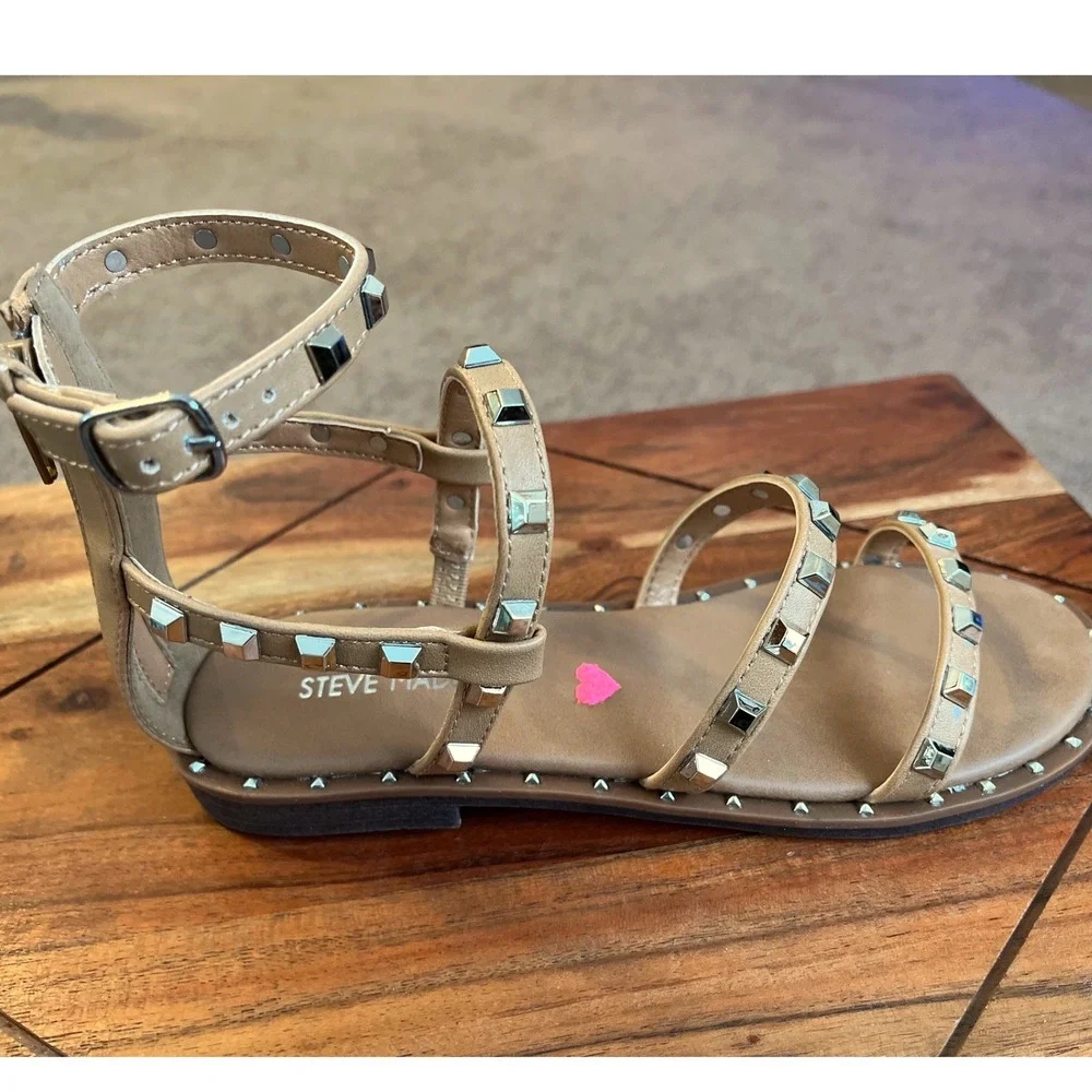 Steve Madden JTRAVEL Tan Studded Gladiator Sandals Girls Size 2‎ NWB